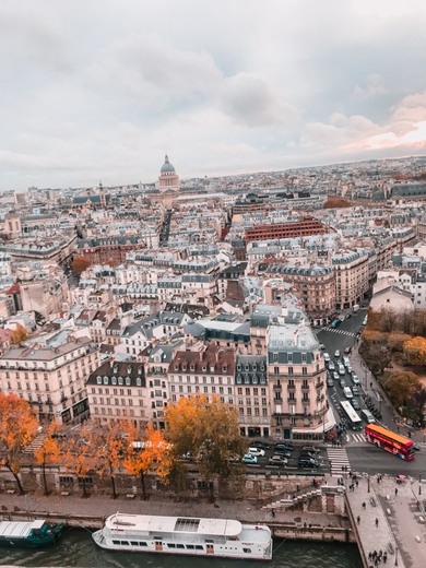 Place du Petit Pont