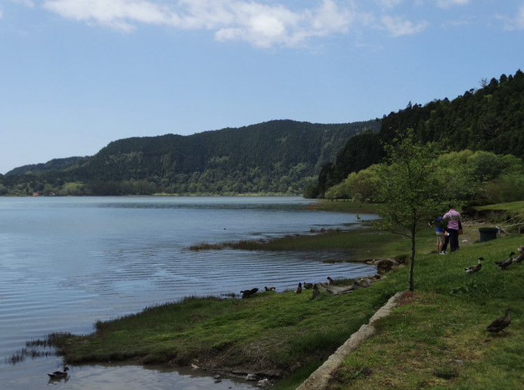 Place Furnas Lake