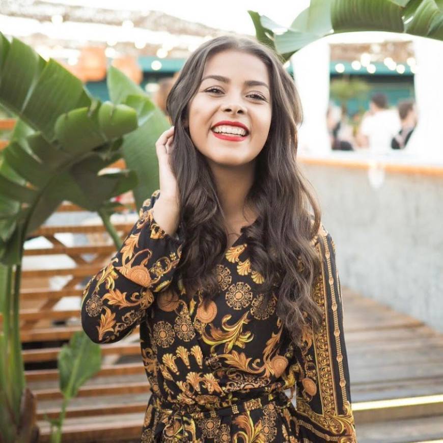 Social Youtuber Cláudia Dias