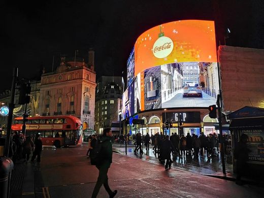 Piccadilly Circus