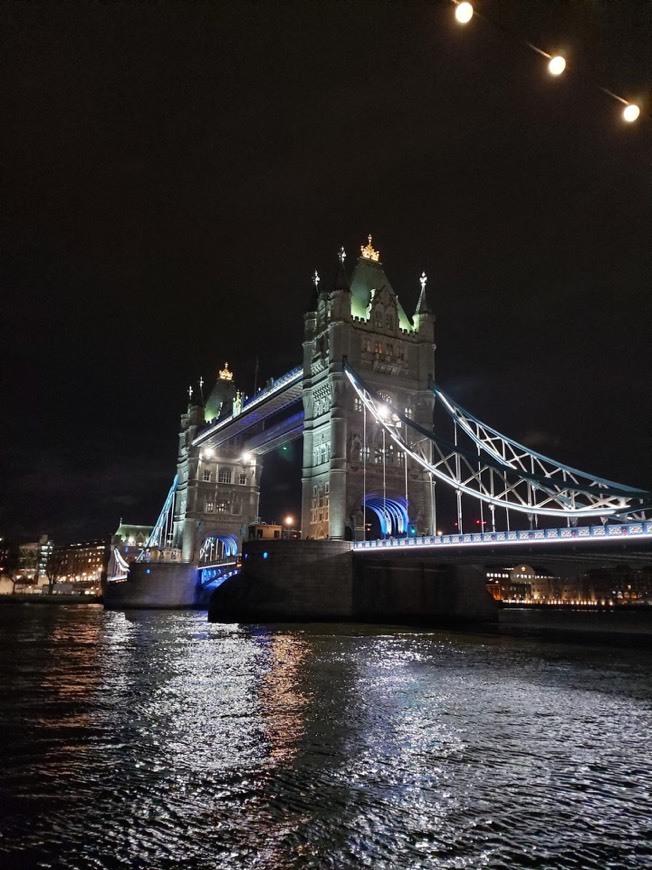 Place Tower Bridge