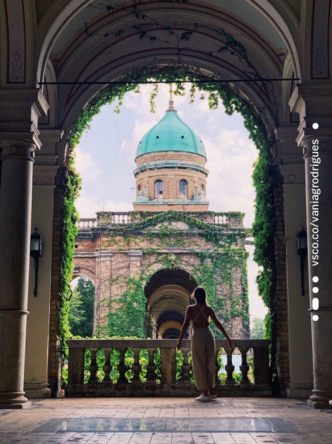 Place Mirogoj