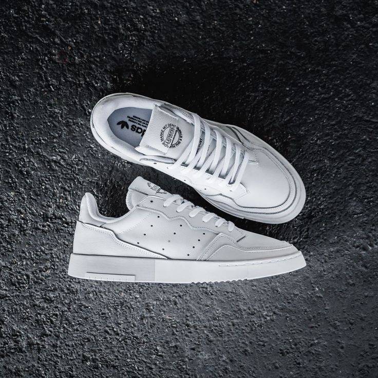 Social Adidas supercourt