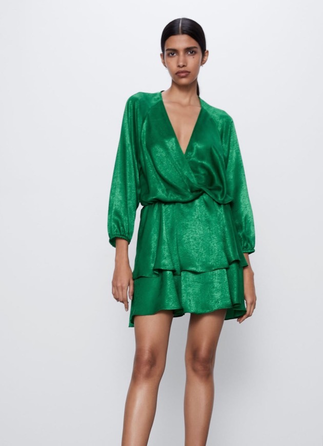 Fashion Vestido acetinado verde ZARA ✨