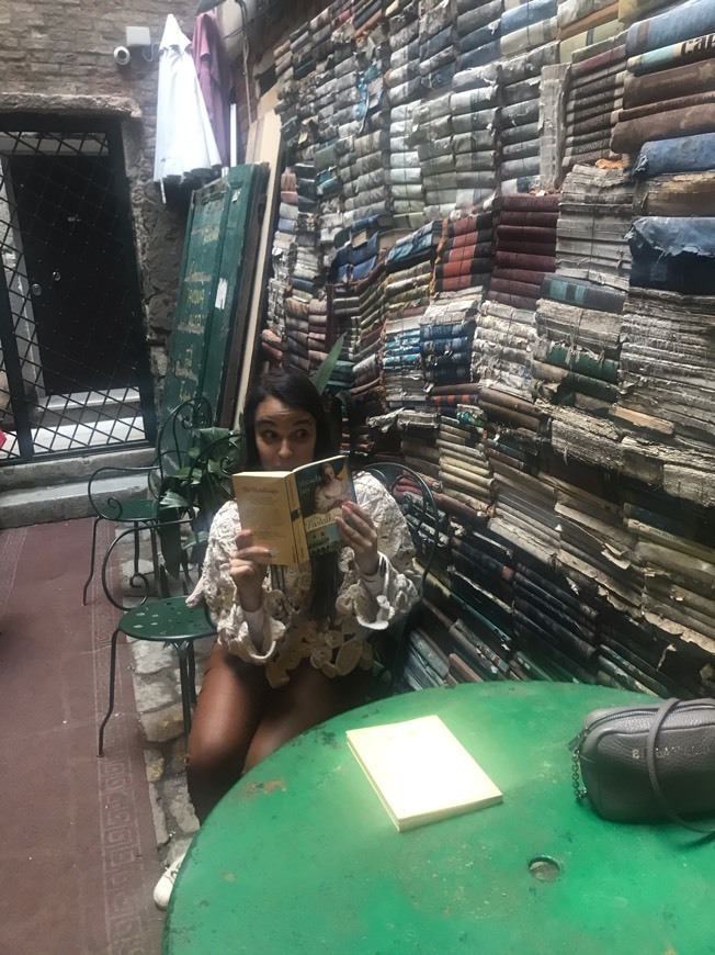 Livraria Acqua Alta