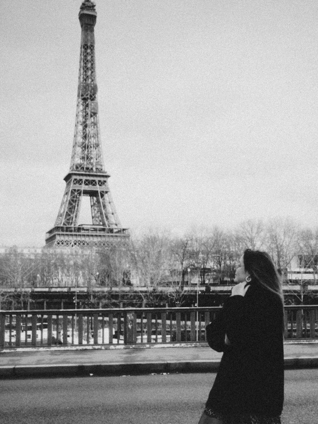 Place Pont de Bir-Hakeim