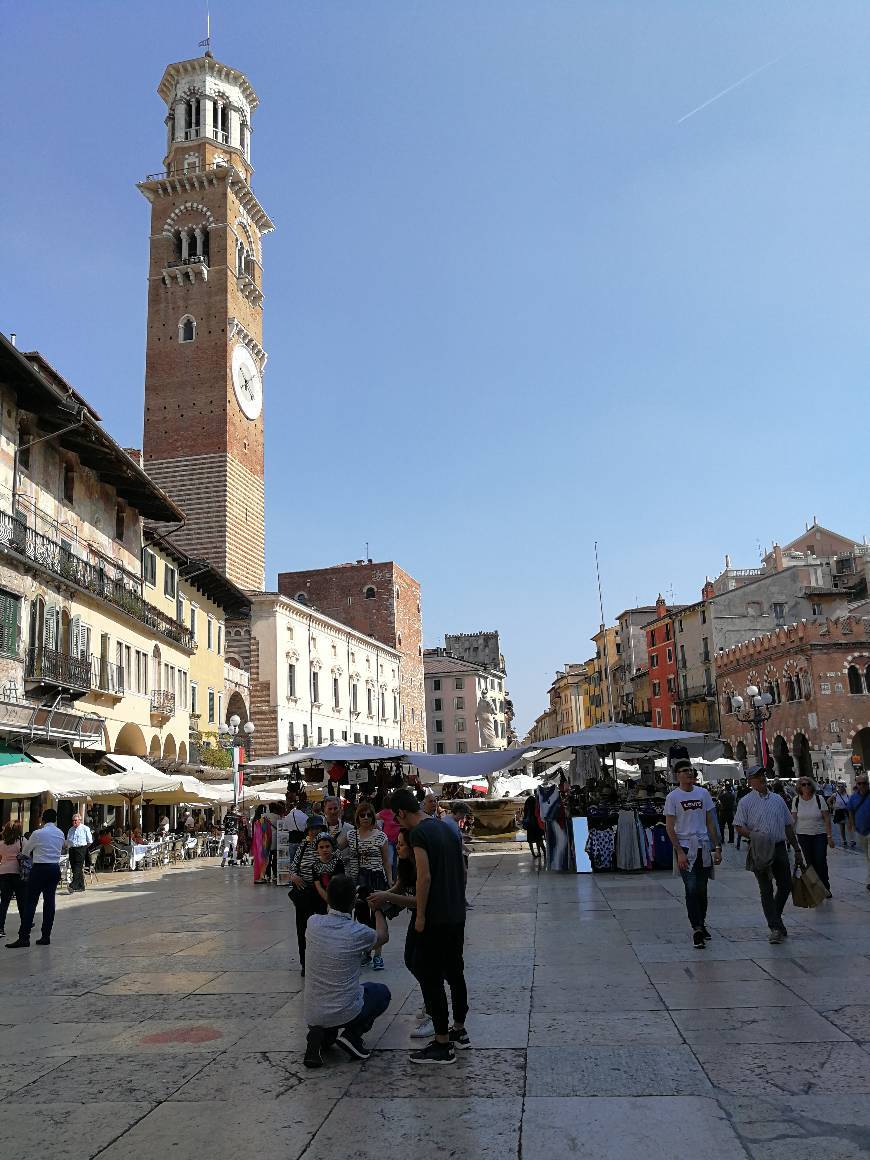 Lugar Piazza delle Erbe