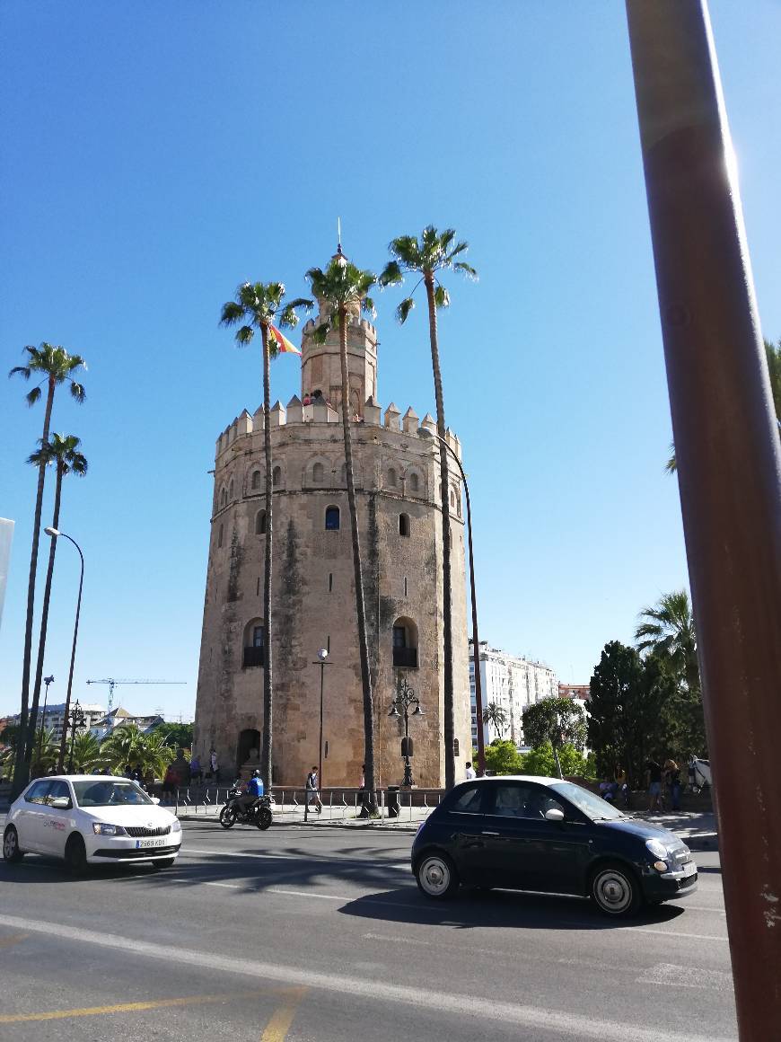 Place Torre del Oro