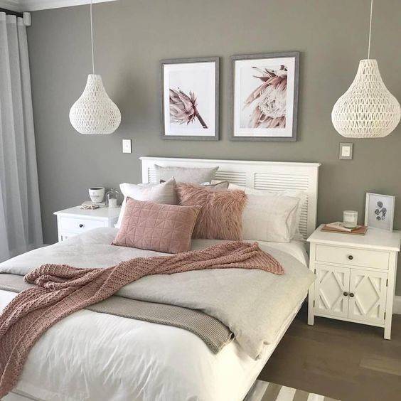 Fashion Bedroom decor with rose