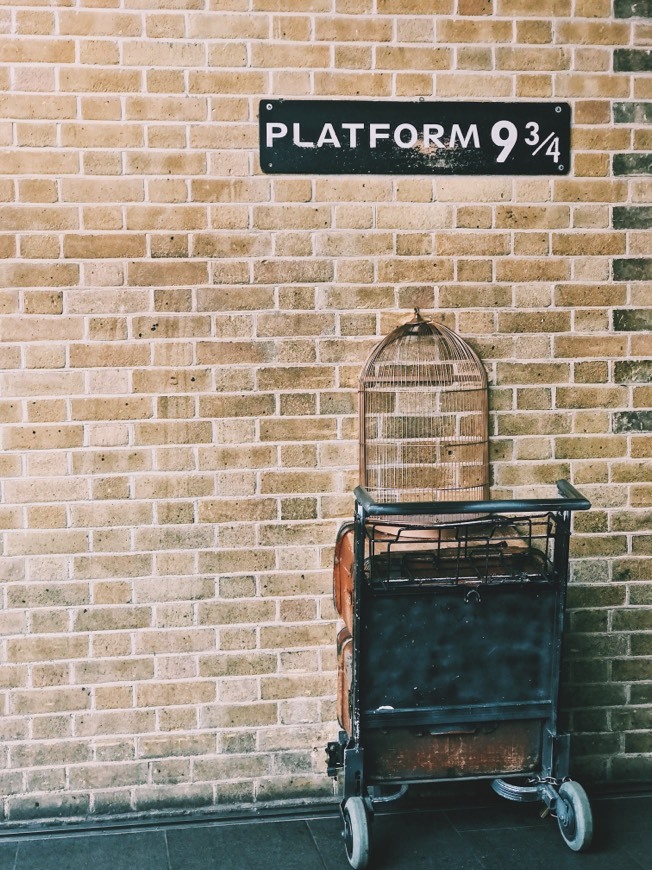 Lugar The Harry Potter Shop at Platform 9¾