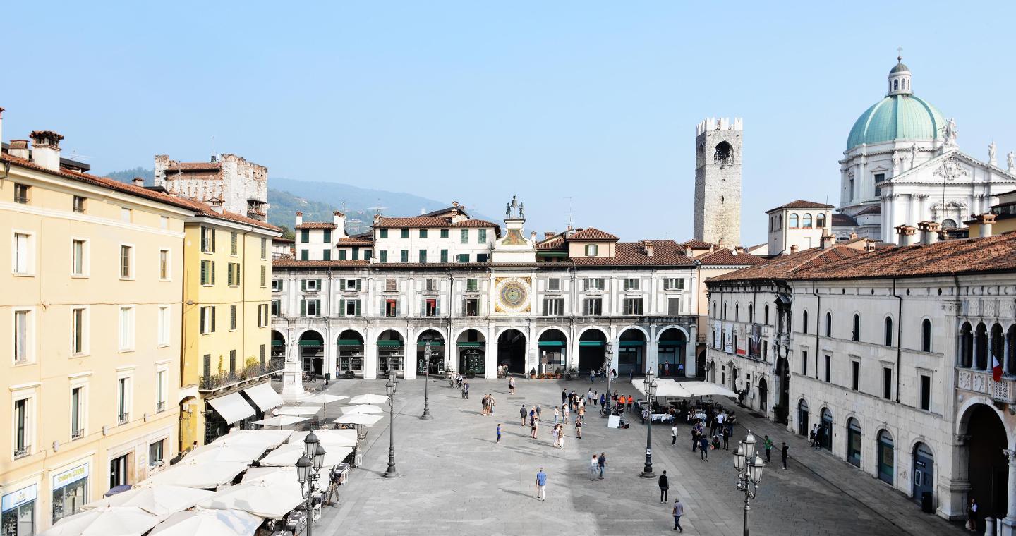 Places Piazza della Loggia