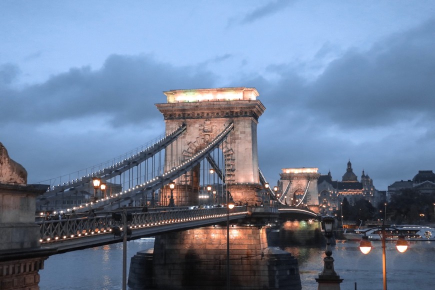 Lugar Puente de las Cadenas