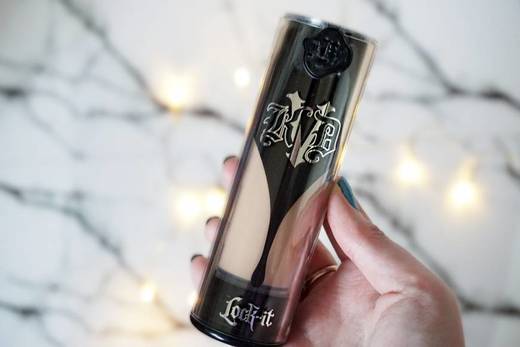 Kat von D Lock It foundation