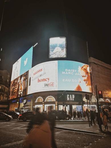 Piccadilly Circus