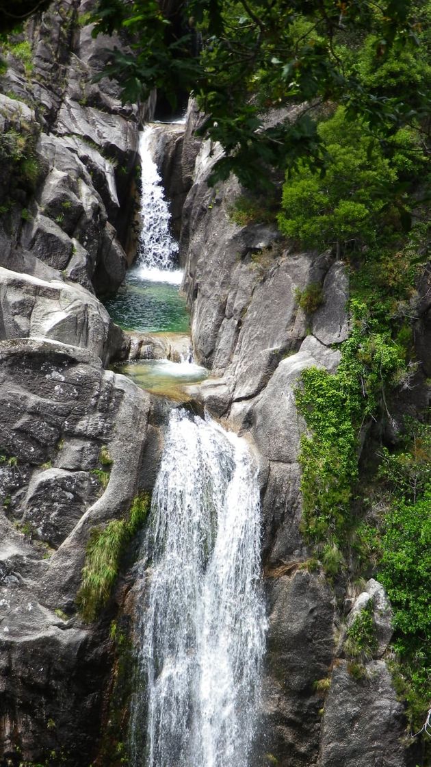 Lugar Cascata do Arado