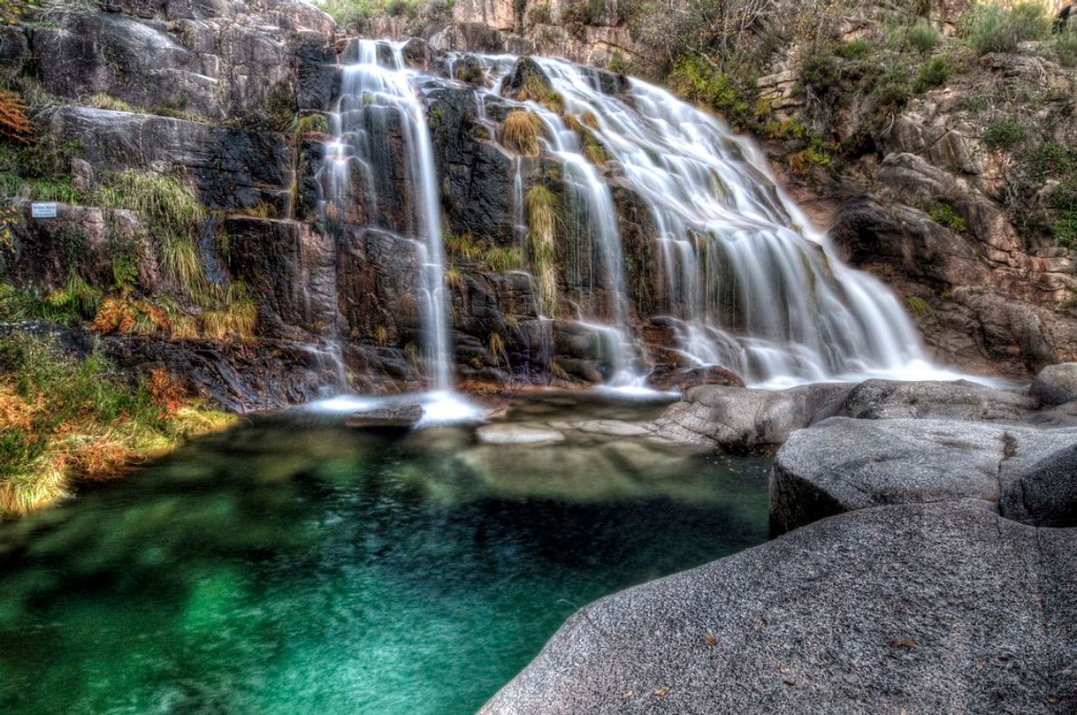 Lugar Cascata de Cela Cavalos