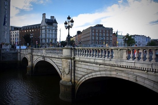 Lugar O'Connell Bridge