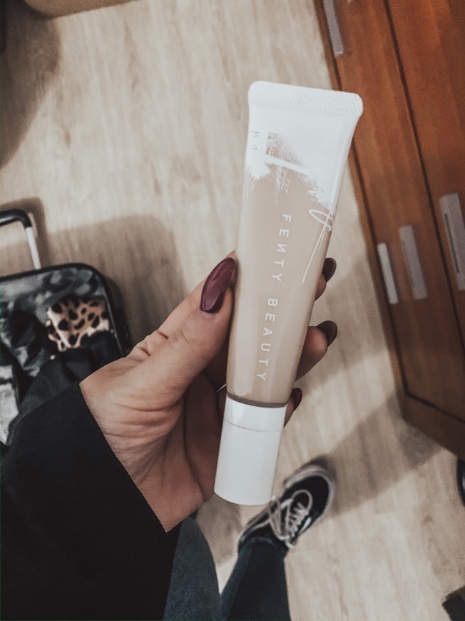 Pro Filt'r Hydrating Longwear Foundation - FENTY BEAUTY by ...