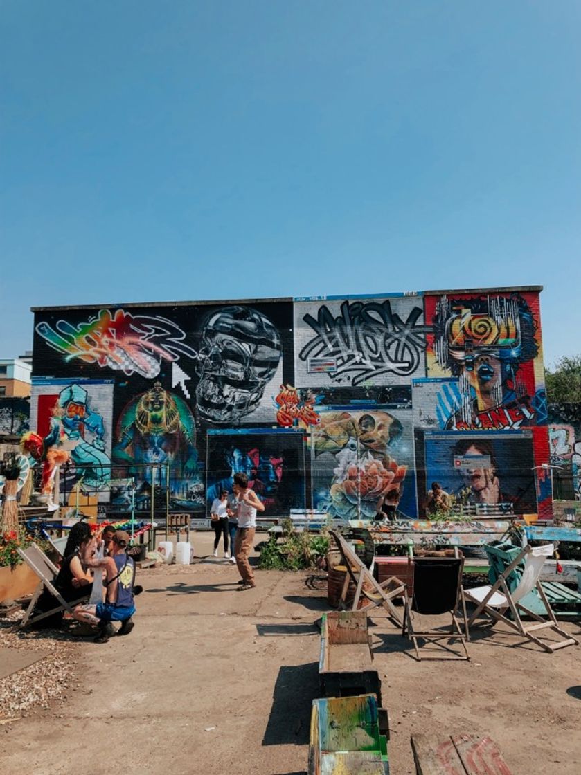 Lugar Nomadic Community Garden
