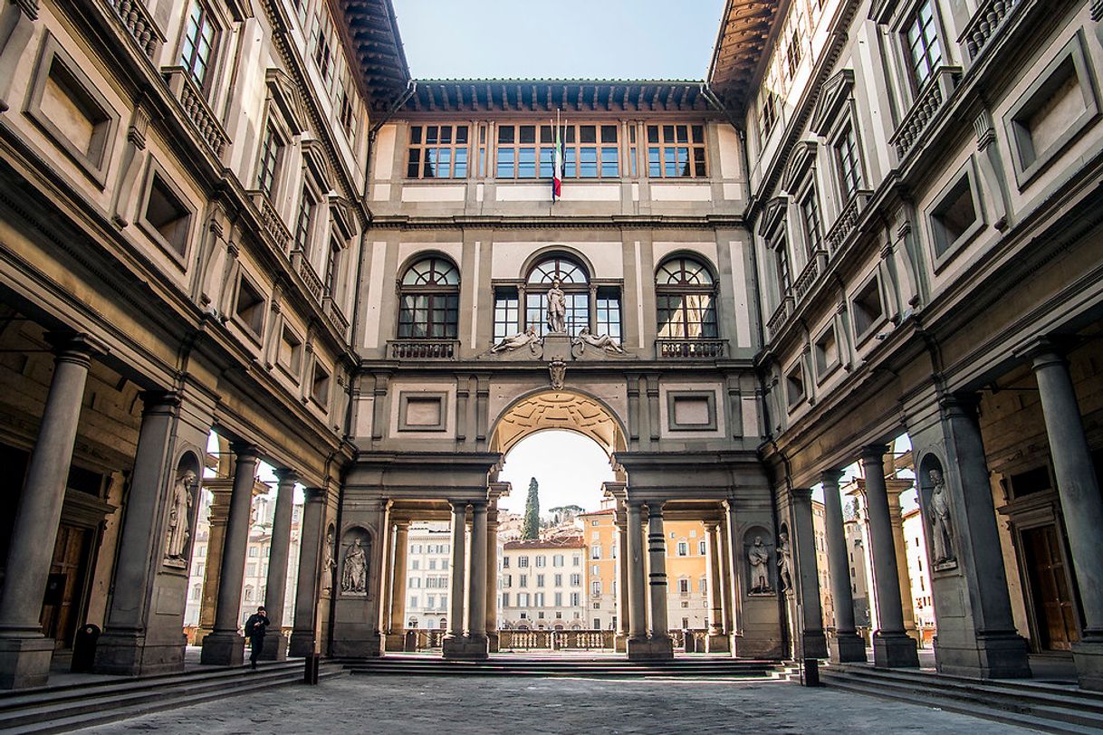 Place Uffizi Gallery