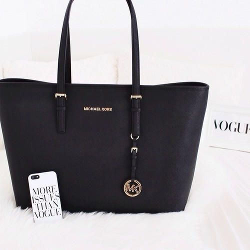 Mala Michael Kors