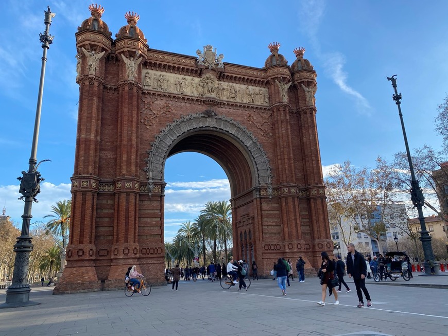 Moda Arc de Triomf 