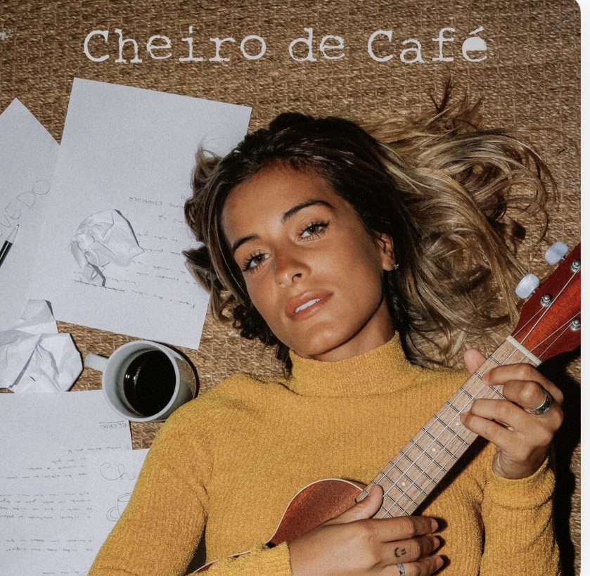 Canciones Cheiro de Café - Mari Azevedo