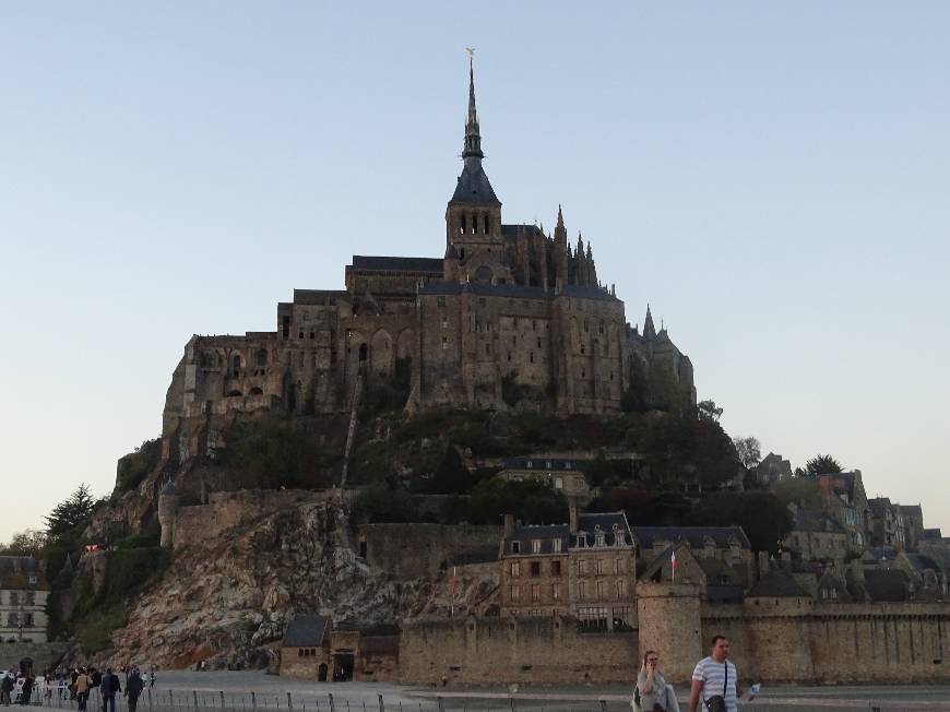 Lugar Le Mont-Saint-Michel