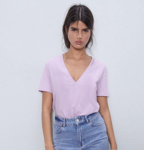 T-shirt lilás 