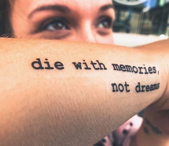 Tatto com frase