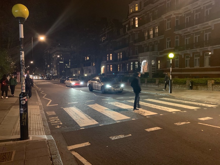 Lugar Abbey Road Zebra Crossing