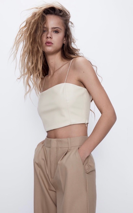 Social Top cropped efeito de pele