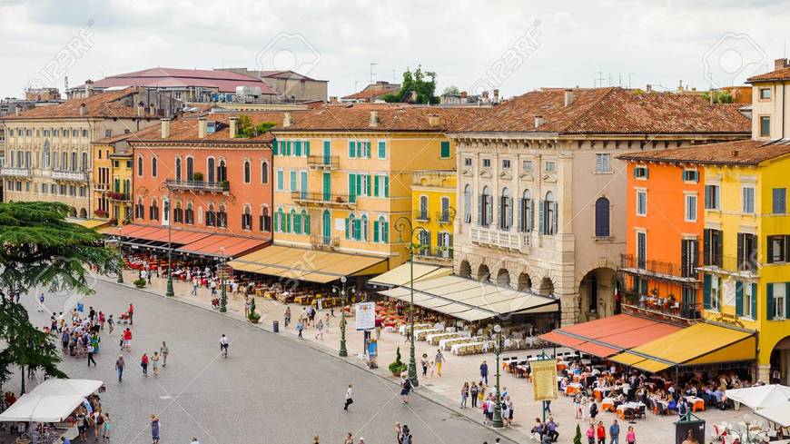 Place Piazza Bra