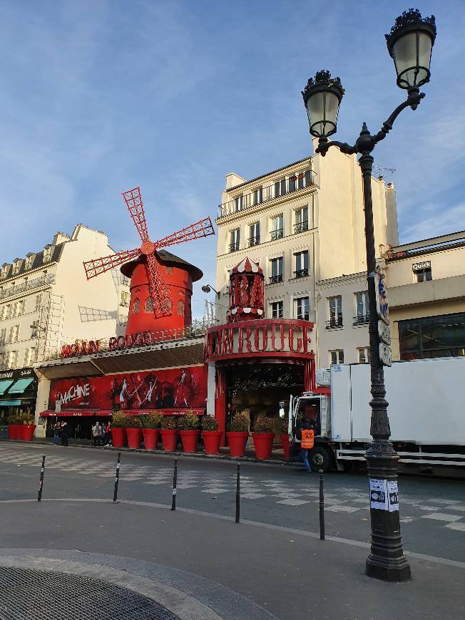 Lugar Moulin Rouge