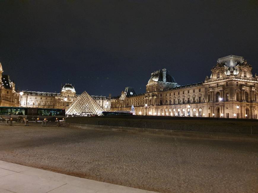 Lugar Museo del Louvre