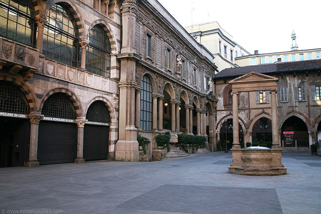 Place Piazza Mercanti