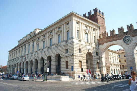 Lugar Palazzo della Gran Guardia