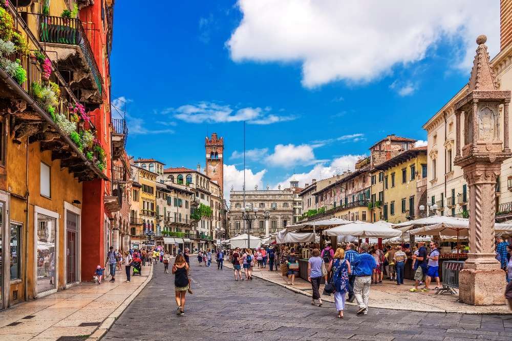 Lugar Piazza delle Erbe