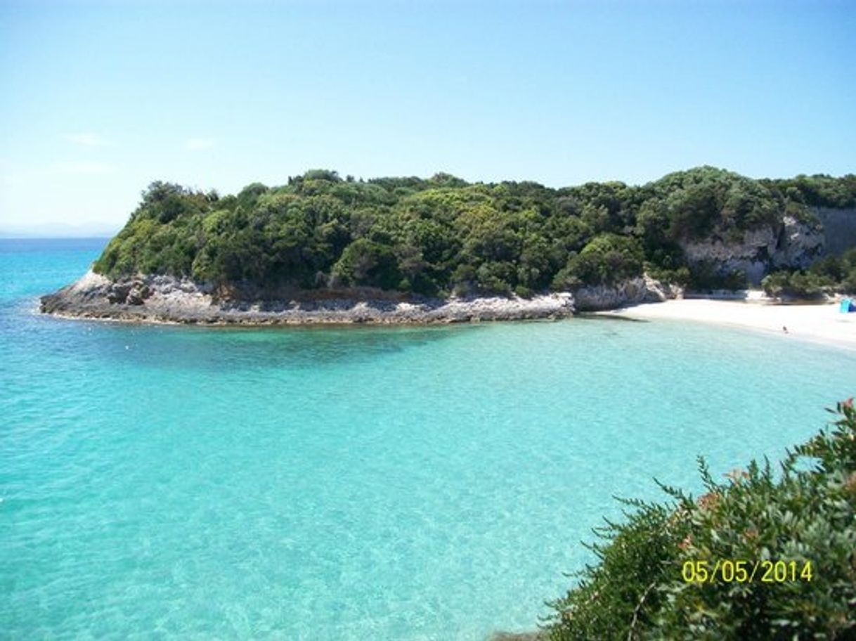 Lugares Plage du petit Sperone