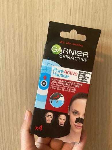 Garnier Pure Active CHARCOAL Anti-Blackhead Peel-Off Negro cepillo de cabello