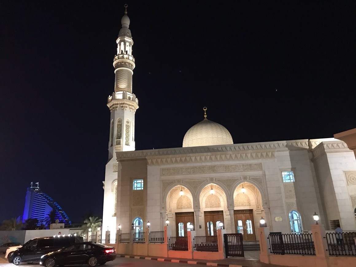 Place Mosq ( juma masjid )