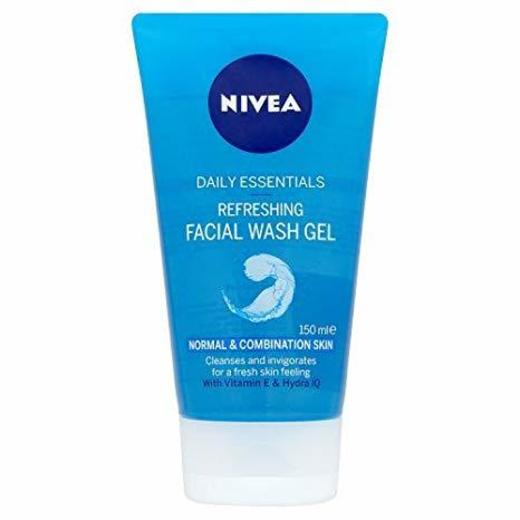 Nivea Diarios Esenciales refrescante facial wash gel