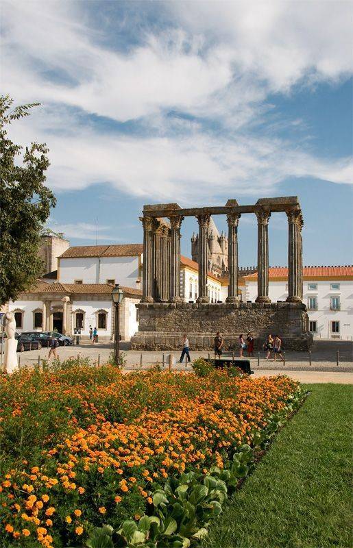 Place Évora