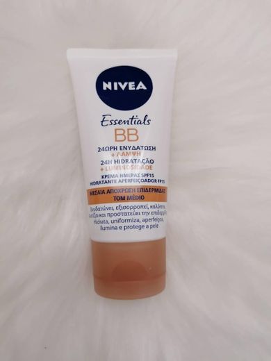 NIVEA BB Cream Essentials Tom médio 24H Hidratação