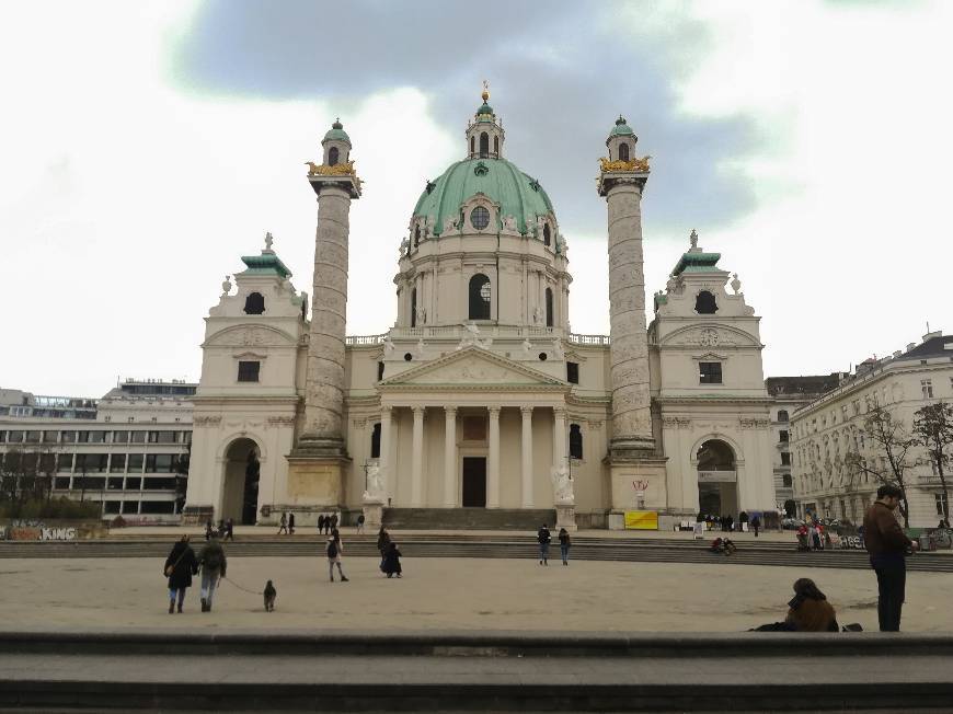 Place Karlskirche