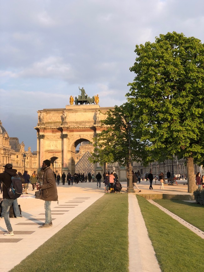 Place Avenue du Général Leclerc