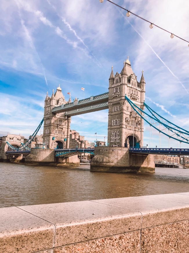 Lugar Tower Bridge