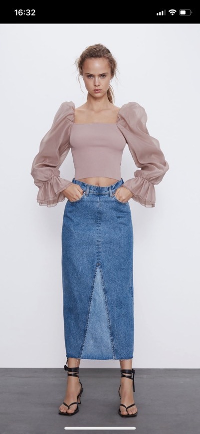 Social Top combinado com organza 