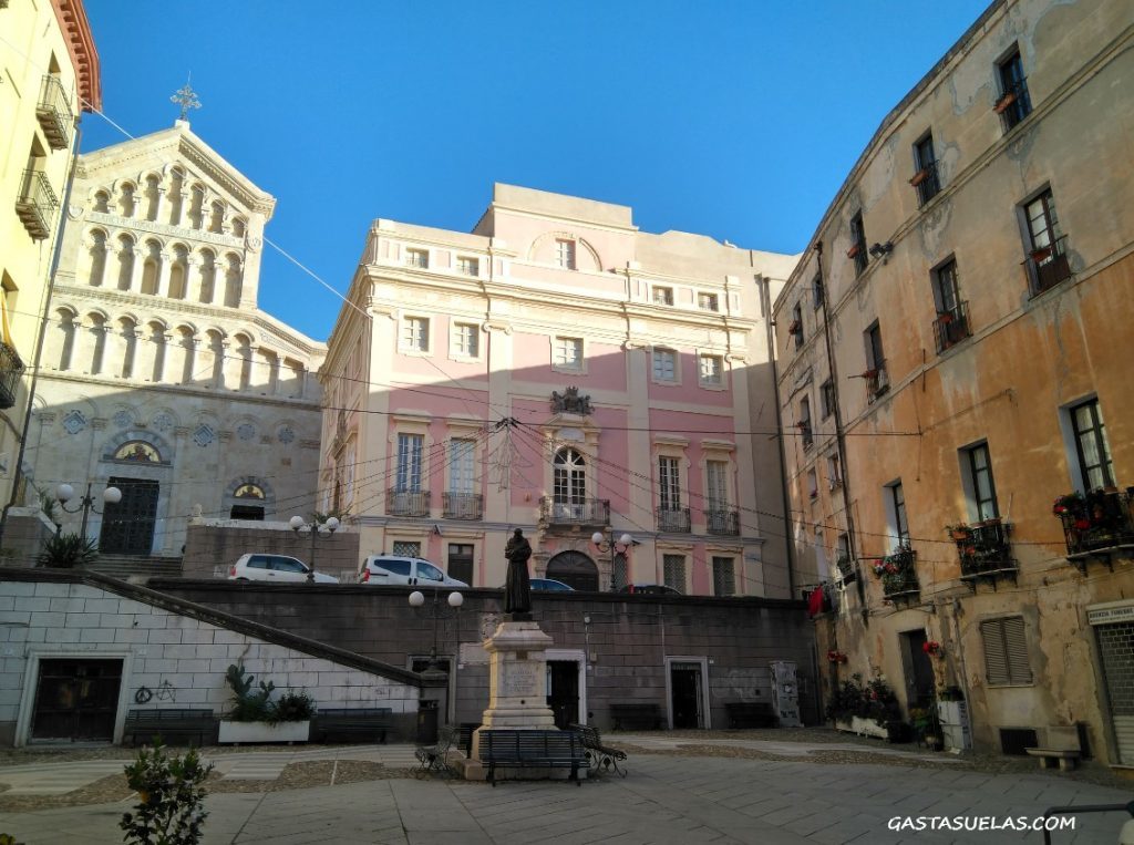 Lugares Piazza Yenne