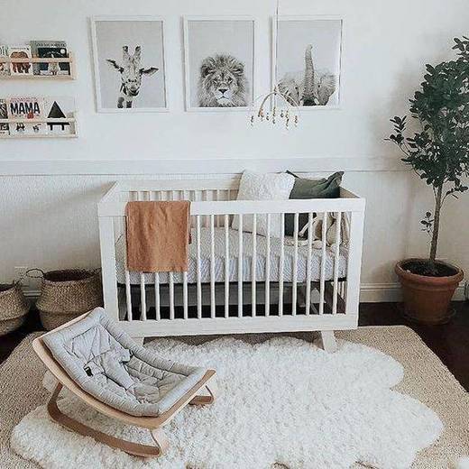 Baby room decor